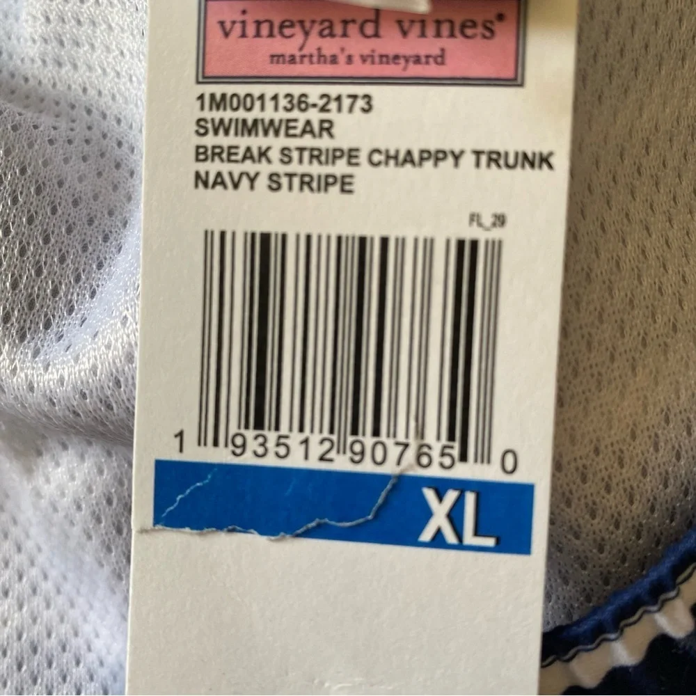 NWT Vineyard Vines Chappy Break Stripe Navy Swim Trunks